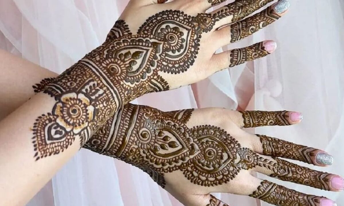 mehndi design back hand